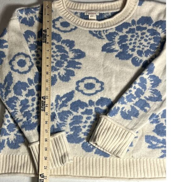 Sundance Womens White with Blue Flower Sweater Size Large - Picture 3 of 9